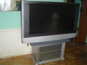 SONY 50' PROJECTION TV WITH MATCHING STAND
