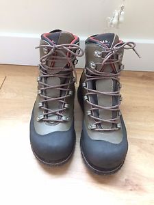 Simms Freestone wading boots.