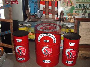 Table et bancs Red Indian Oil & Gas