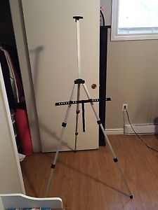 Travel size easel