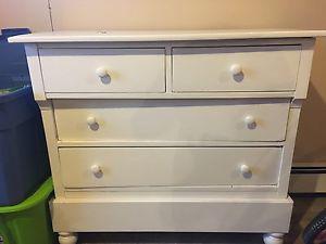 Vintage 3 Drawer Dresser