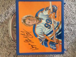 Wayne Gretzky 's lunch box and thermos