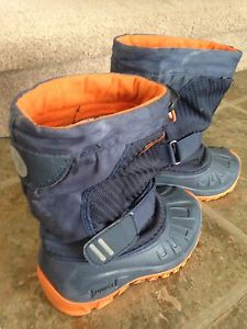 Winter boots size 10 us