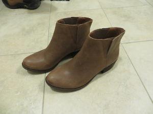 Women's boots