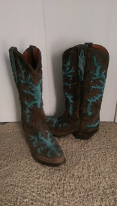 Women's cowgirl boots