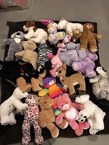 26 Build a bears *Great Condition*