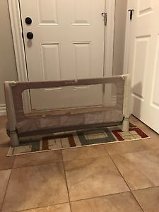 Baby bed rail