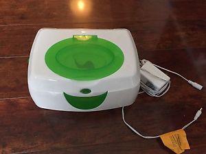 Baby wipes warmer