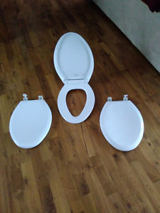 Bemis Elongated Oval Toilet Seat