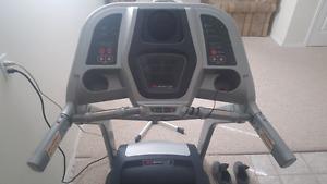 Bowflex 5 series treadmill. Perfect condition. Like brand