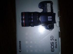 Canon EOS 5D 22.3mp BODY ONLY