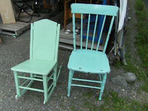 Deux chaises antiques