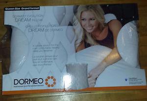 Dormeo Evolution Dream Pillow Queen Size. Retails for $115!