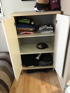 Dresser/Wardrobe/Cabinet