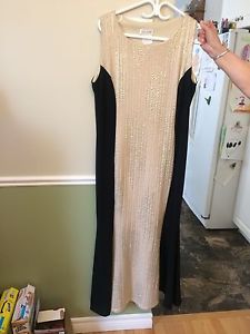 Excellent condition long gown.