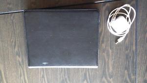 IPAD "64GB" gen with case and charger