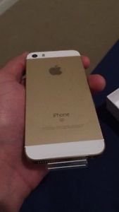 Iphone se 64gb gold for sale or trade