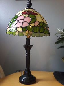 RECLAIMED TABLE LAMP