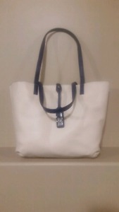 Reversible tote bag and matching purse