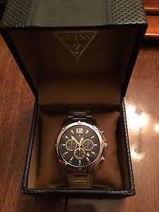 SELLING A GUESS STAINLESS STEEL WATCH ***brand new cond***