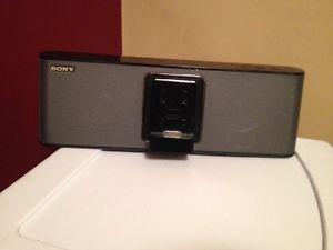 SONY iPhone/iPod Portable Speaker Dock with remote control
