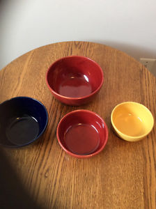 Set 4 Medelta bowls