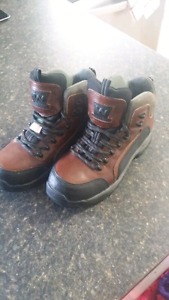 Size 7 Steel toe work boots