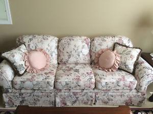Skylar Peppler Floral Couch & Loveseat