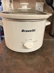 Slow cooker