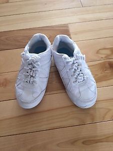 Smart fit sneakers size 10.5