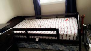 TODDLER BED - NEED GONE ASAP