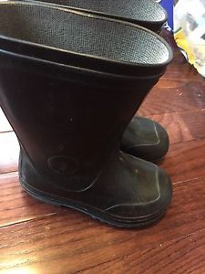 Toddler Rubber boots size 8