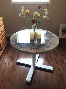 Wanted: Epoxy top custom round table