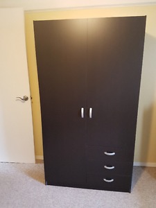 Wardrobe, 2 door, 3 drawers