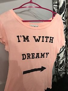 Wildfox distressed "I'm with dreamy" peach tshirt XS.