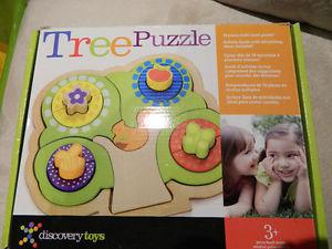 Wooden developmental puzzle