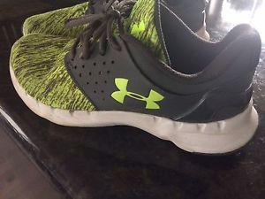 Youth UnderArmour Runners