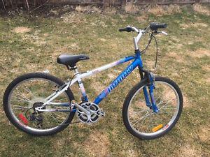girls bike in like new condition
