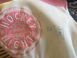 Autograph Wayne Gretzky CBC hockey night Canada jersey