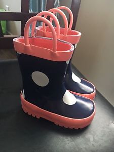 Brand new rubber boots