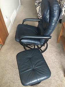 Dark blue %100 leather palliser chair recliner and ottoman