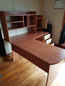 Excellent L shaped desk