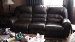 Full size Soft-Leather Couch (brown) with retractable foot