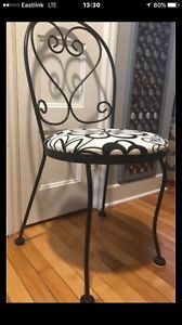 METAL BISTRO DESK ACCENT CHAIR BLACK AND OFF WHITE