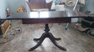 Vintage Pedestal table