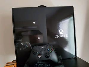 Xbox day one edition box and controller mint