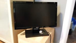 18" Dell desktop monitor