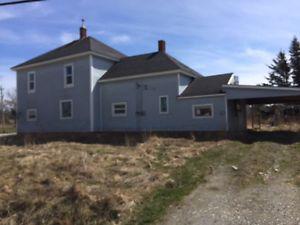 2 Story Home in Yarmouth Free to be torn down and removed