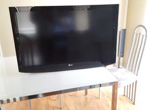 37' LG TV Use in boxes
