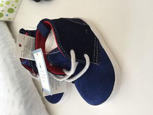 BNWT Baby Gap Shoes /Boots size 6-12 months